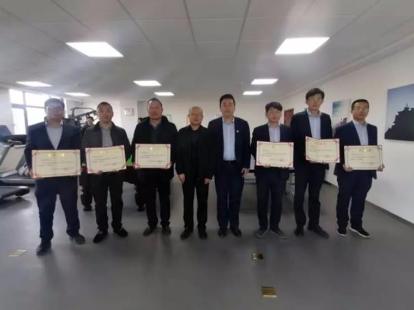 爱体育官方端网站登录入口-爱体育aitiyu(中国)
团委举办球类联谊比赛(图2)