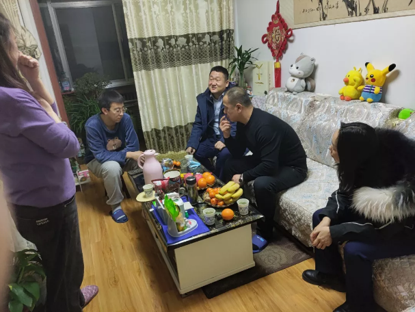 关爱员工冷暖 传递组织温情——爱体育官方端网站登录入口-爱体育aitiyu(中国)
组织开展员工家访活动(图2)