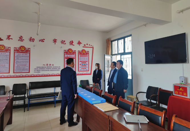 筑起安全墙 照亮乡村路——爱体育官方端网站登录入口-爱体育aitiyu(中国)
鼎力支持包抓共建村社文明创建工作(图9)