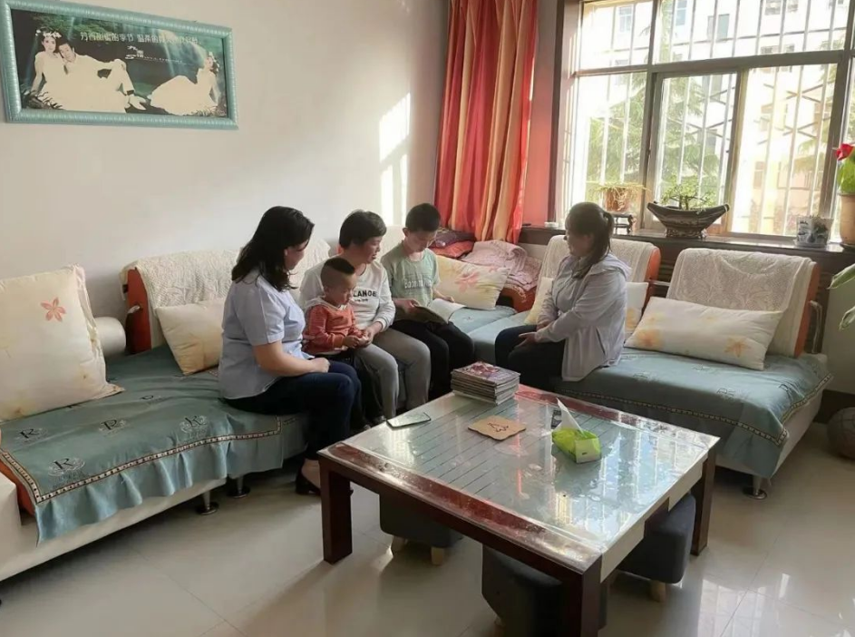 爱体育官方端网站登录入口-爱体育aitiyu(中国)
开展女职工未成年子女关爱活动(图2)