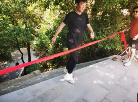 助力文旅市场 展示产投风采——爱体育官方端网站登录入口-爱体育aitiyu(中国)
组织开展员工登山比赛活动(图9)